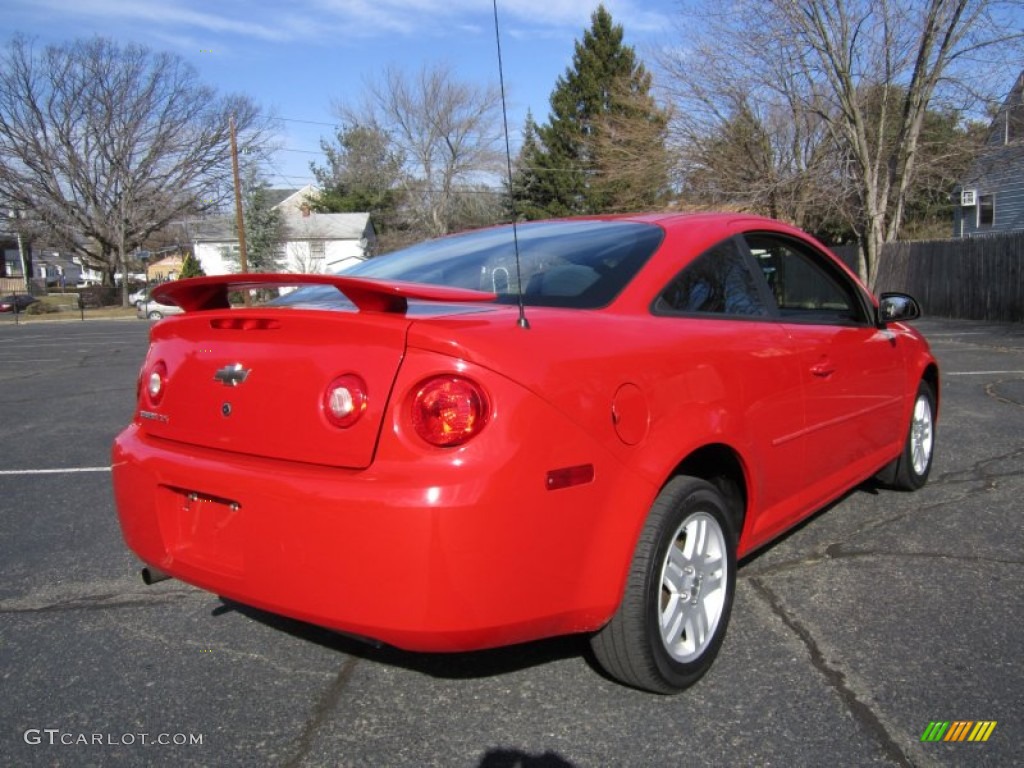 2005 Cobalt LS Coupe - Victory Red / Gray photo #7