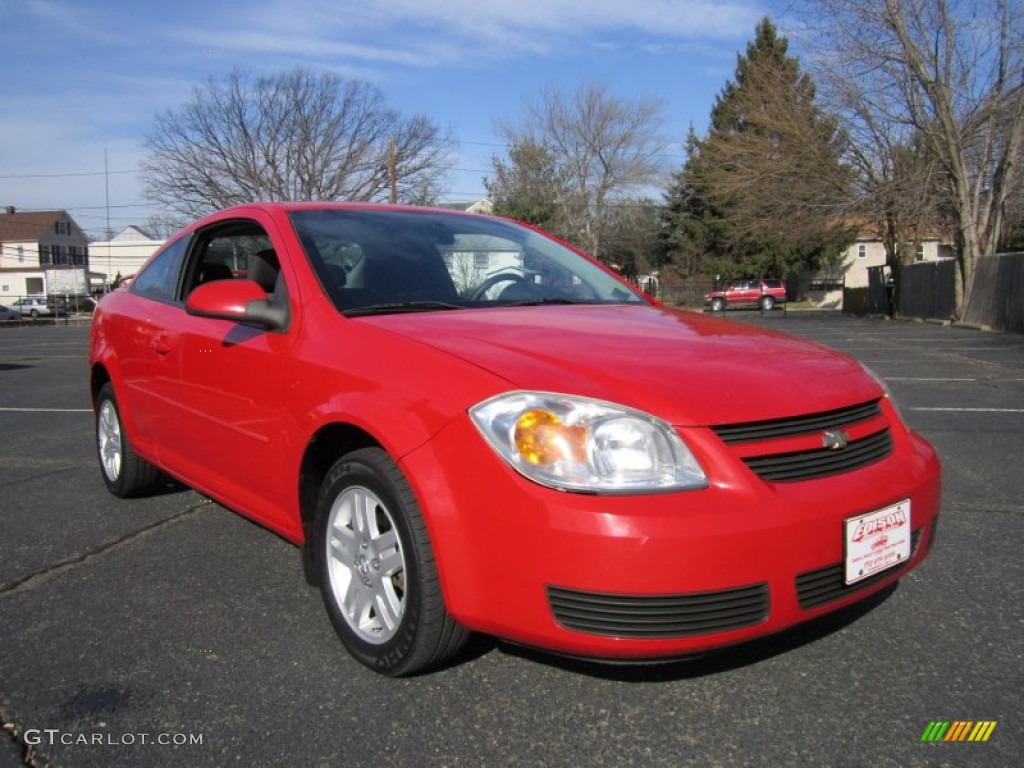 2005 Cobalt LS Coupe - Victory Red / Gray photo #11