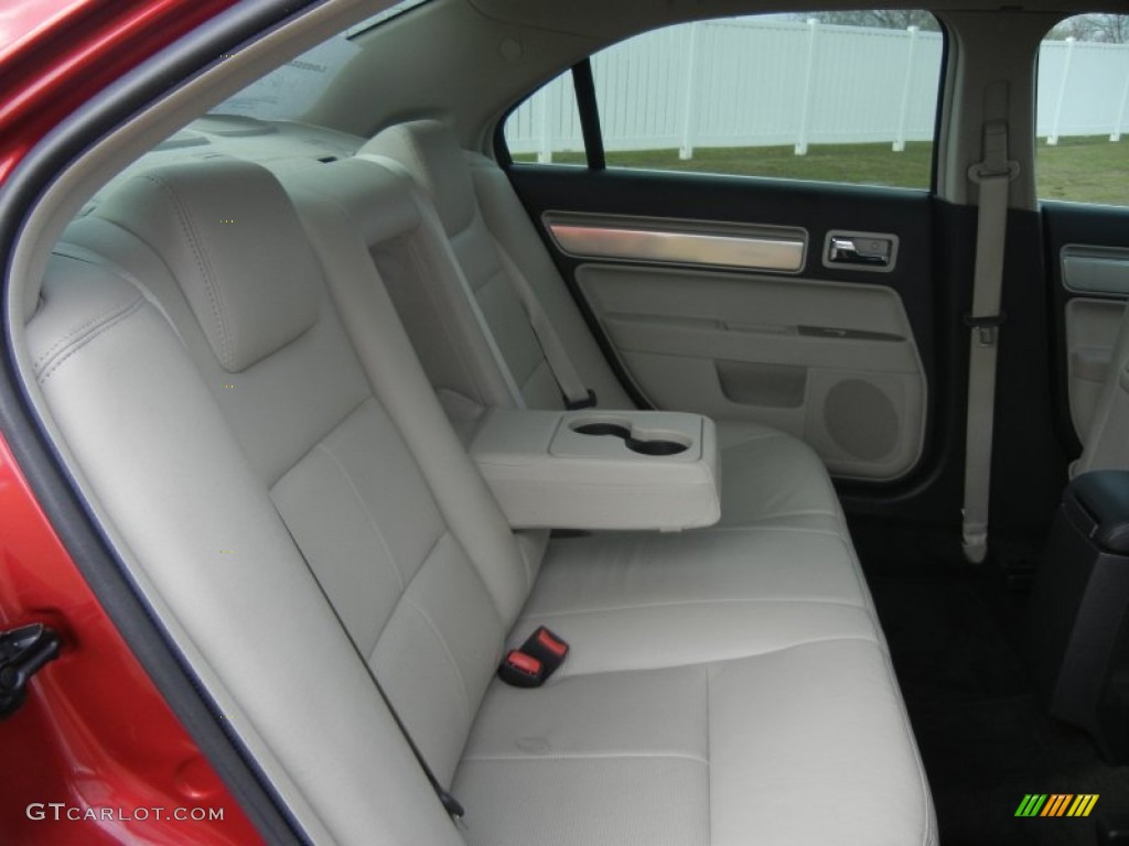 2008 MKZ Sedan - Vivid Red Metallic / Sand photo #9