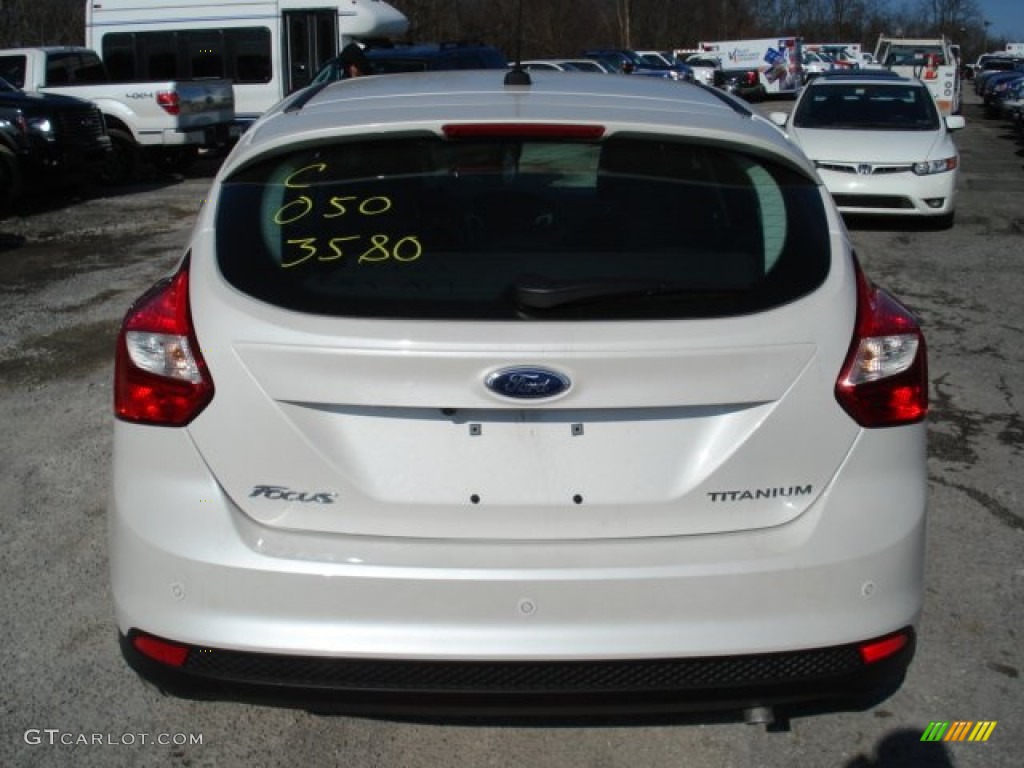 2012 Focus Titanium 5-Door - White Platinum Tricoat Metallic / Arctic White Leather photo #7