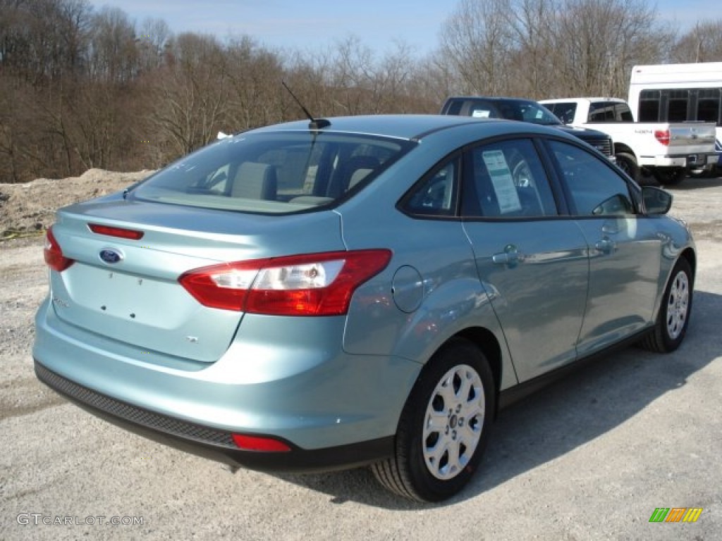 2012 Focus SE Sedan - Frosted Glass Metallic / Stone photo #8