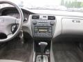 Quartz Gray Interior Photo for 2002 Honda Accord #60407780