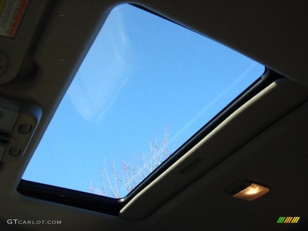 2001 QX4 4x4 - Titanium Metallic / Stone Beige photo #11
