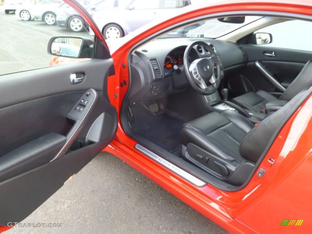 2009 Altima 3.5 SE Coupe - Code Red Metallic / Charcoal photo #6