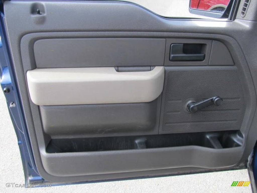 2009 Ford F150 XL Regular Cab 4x4 Stone/Medium Stone Door Panel Photo #60417485