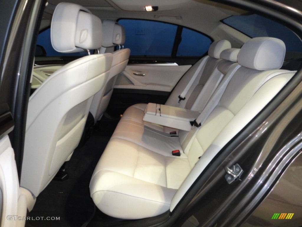 Oyster/Black Interior 2011 BMW 5 Series 535i xDrive Sedan Photo #60421109