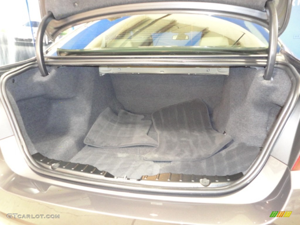 2011 BMW 5 Series 535i xDrive Sedan Trunk Photo #60421118