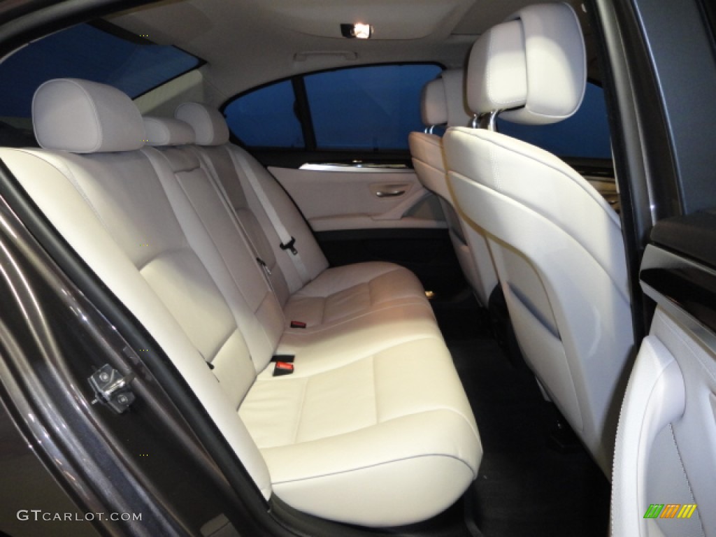 Oyster/Black Interior 2011 BMW 5 Series 535i xDrive Sedan Photo #60421136