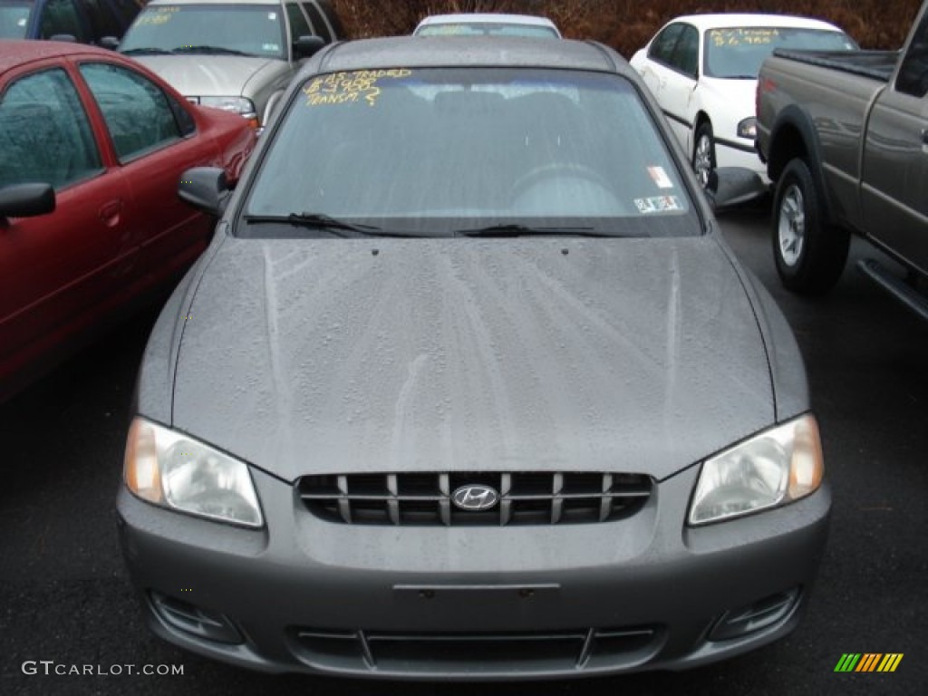 2000 Accent GL Sedan - Charcoal gray / Gray photo #2