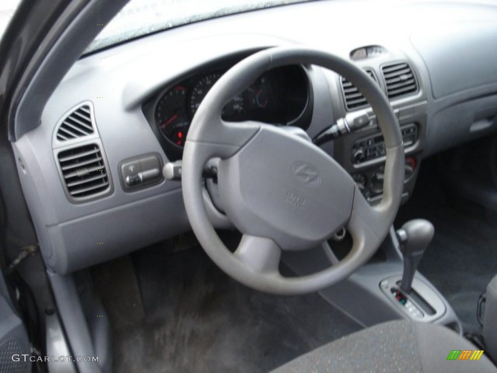 2000 Accent GL Sedan - Charcoal gray / Gray photo #8