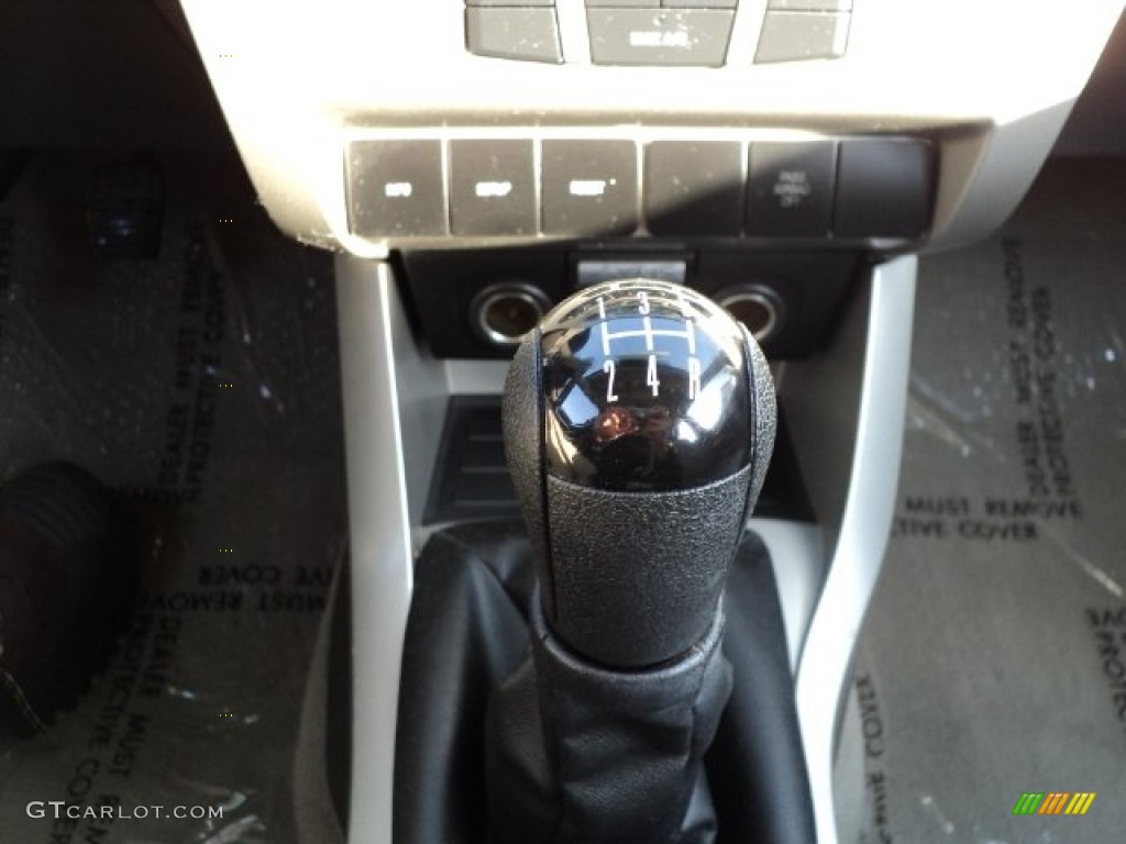 2008 Ford Focus SE Sedan 5 Speed Manual Transmission Photo #60423299