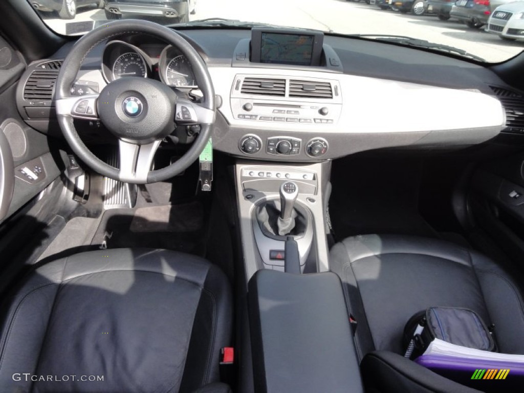 2004 BMW Z4 3.0i Roadster Dashboard Photos