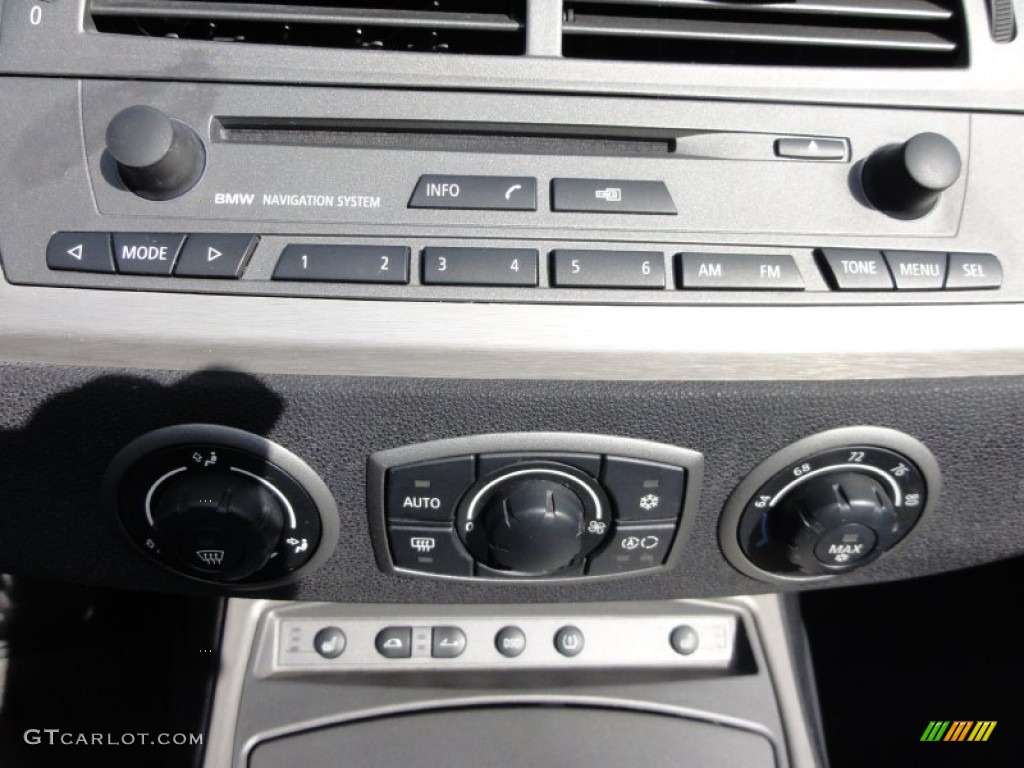 2004 BMW Z4 3.0i Roadster Controls Photo #60423521