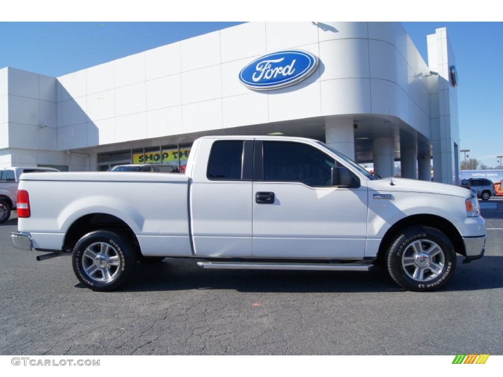 2005 F150 XLT SuperCab - Oxford White / Medium Flint/Dark Flint Grey photo #1