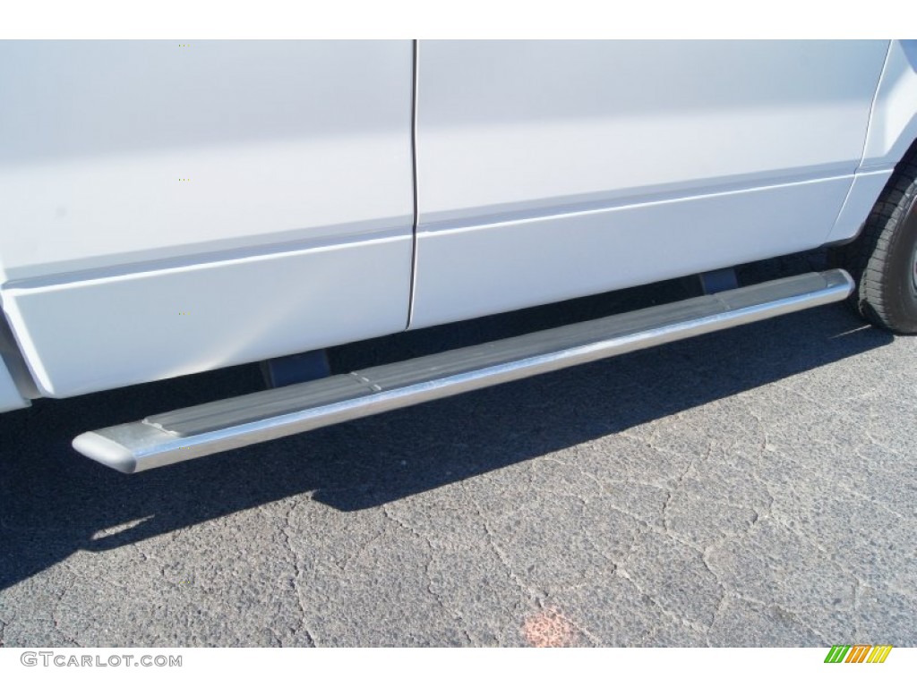 2005 F150 XLT SuperCab - Oxford White / Medium Flint/Dark Flint Grey photo #16