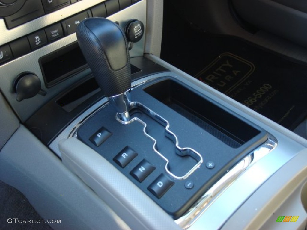 2007 Jeep Grand Cherokee Laredo 5 Speed Automatic Transmission Photo #60428159
