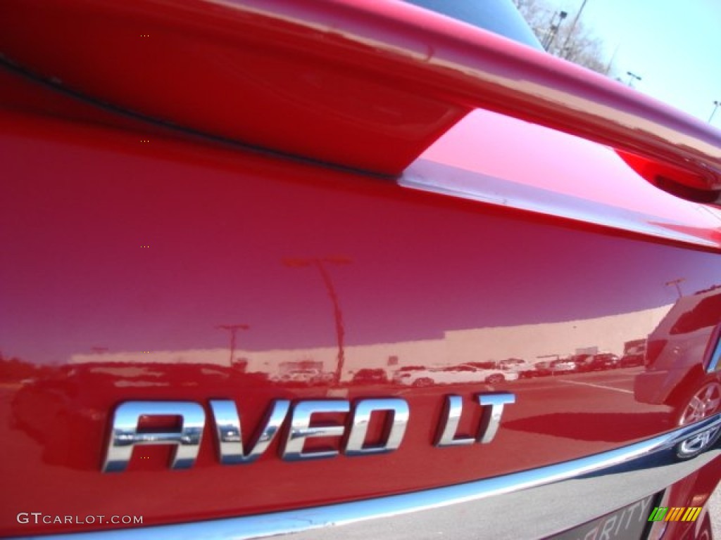 2008 Aveo LT Sedan - Victory Red / Charcoal photo #17
