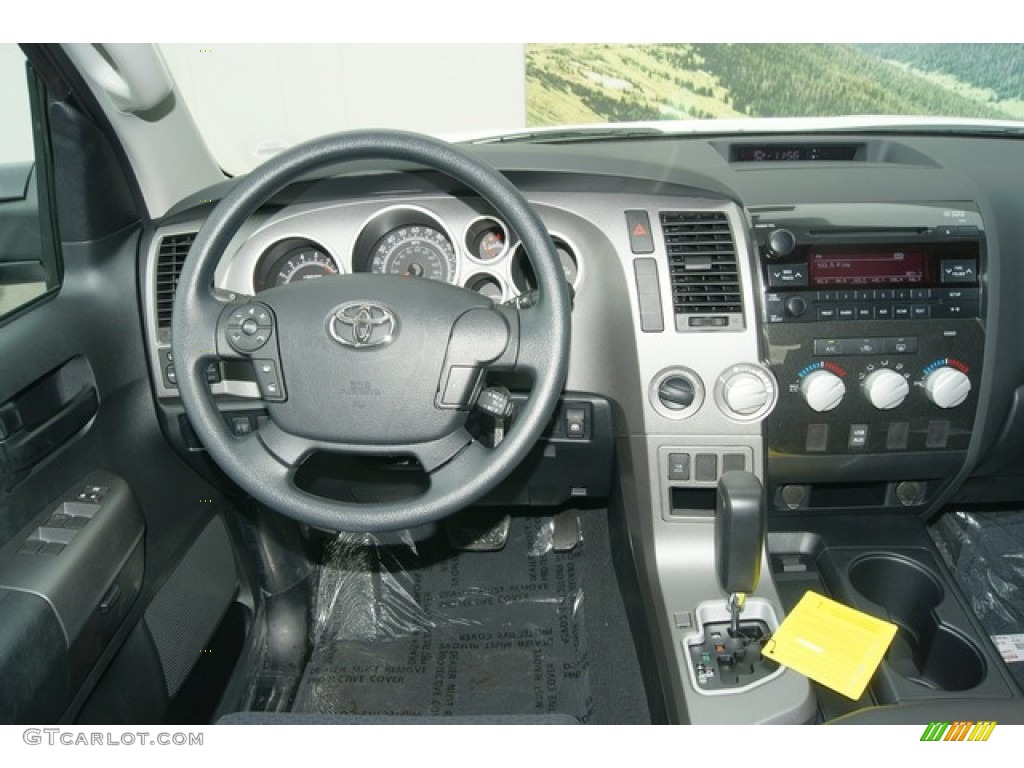 2012 Tundra CrewMax 4x4 - Super White / Black photo #9