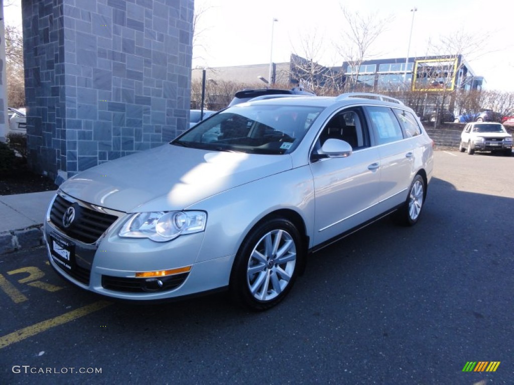 2010 Passat Komfort Wagon - Reflex Silver Metallic / Black photo #1