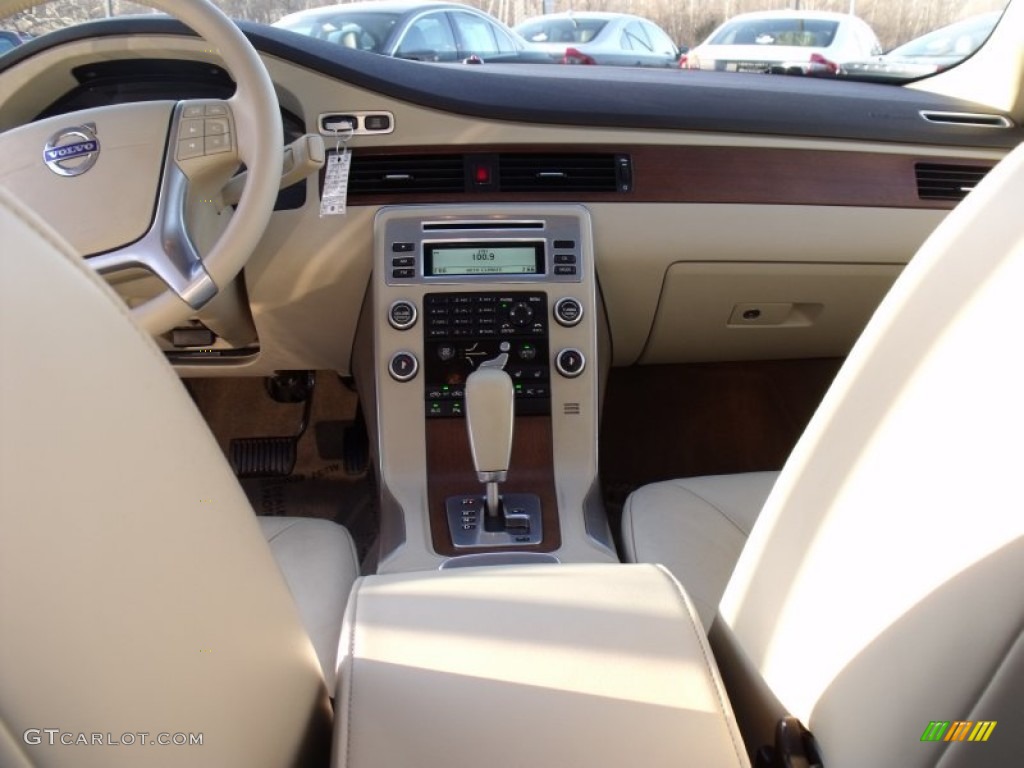 2010 S80 T6 AWD - Caspian Blue Metallic / Sandstone photo #11