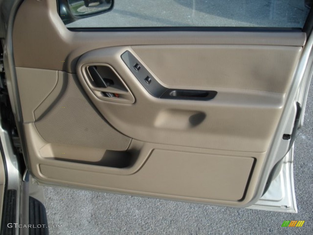 2004 Jeep Grand Cherokee Laredo 4x4 Taupe Door Panel Photo #60440954