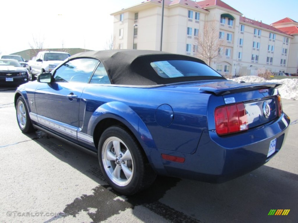 2007 Mustang V6 Premium Convertible - Vista Blue Metallic / Light Graphite photo #5