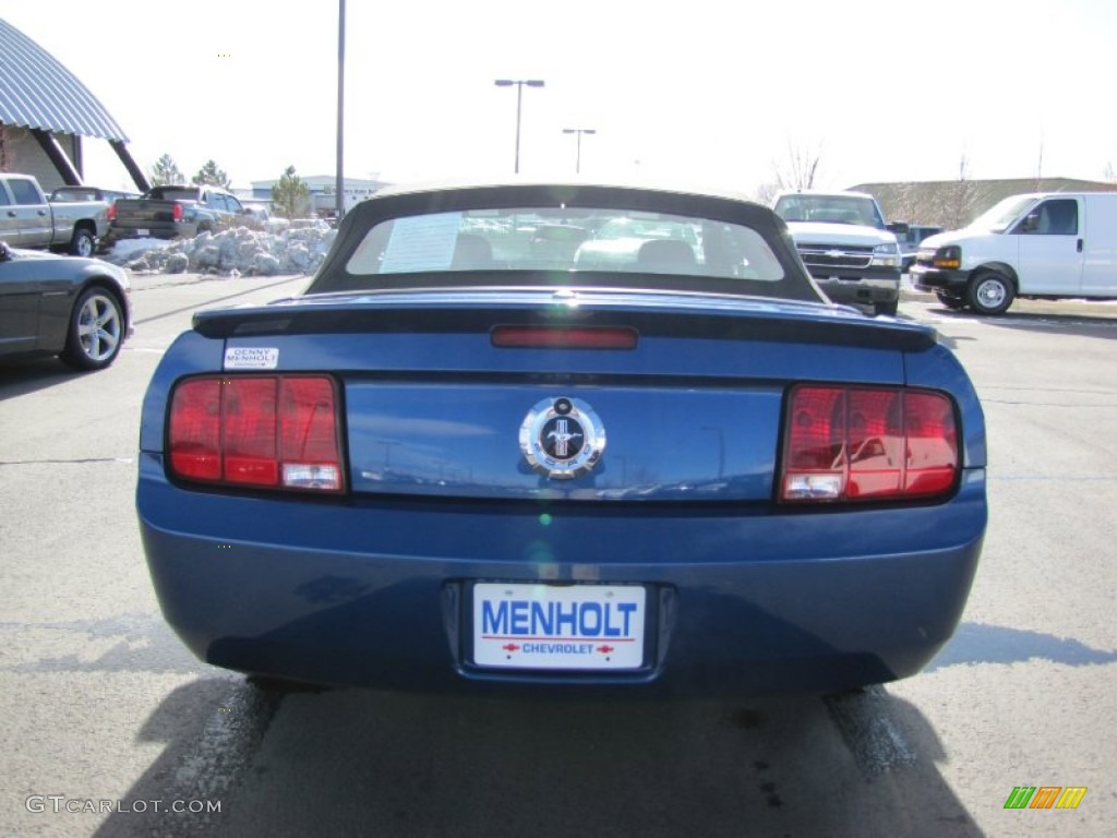 2007 Mustang V6 Premium Convertible - Vista Blue Metallic / Light Graphite photo #6