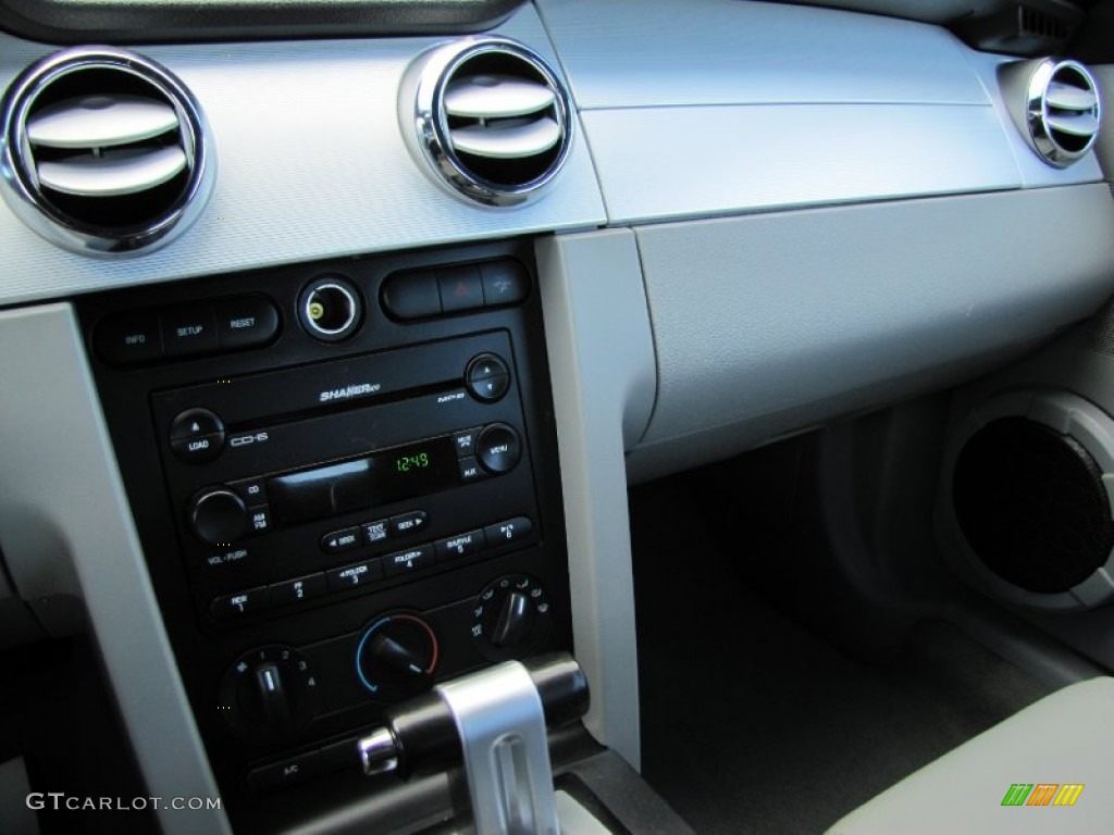 2007 Mustang V6 Premium Convertible - Vista Blue Metallic / Light Graphite photo #14