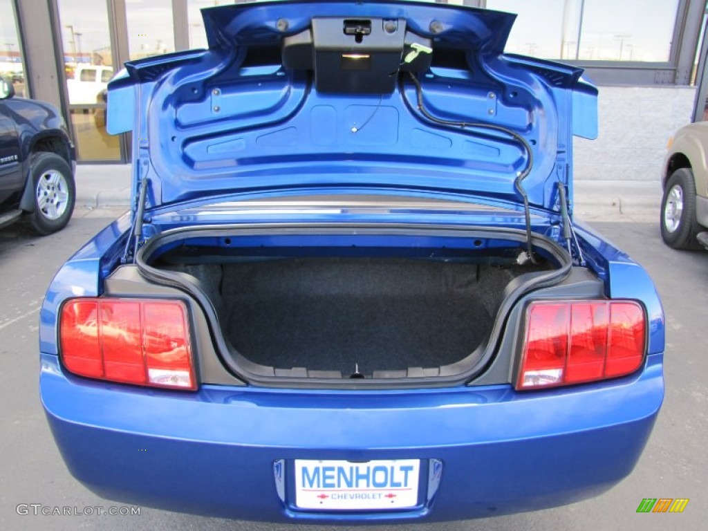 2007 Mustang V6 Premium Convertible - Vista Blue Metallic / Light Graphite photo #25