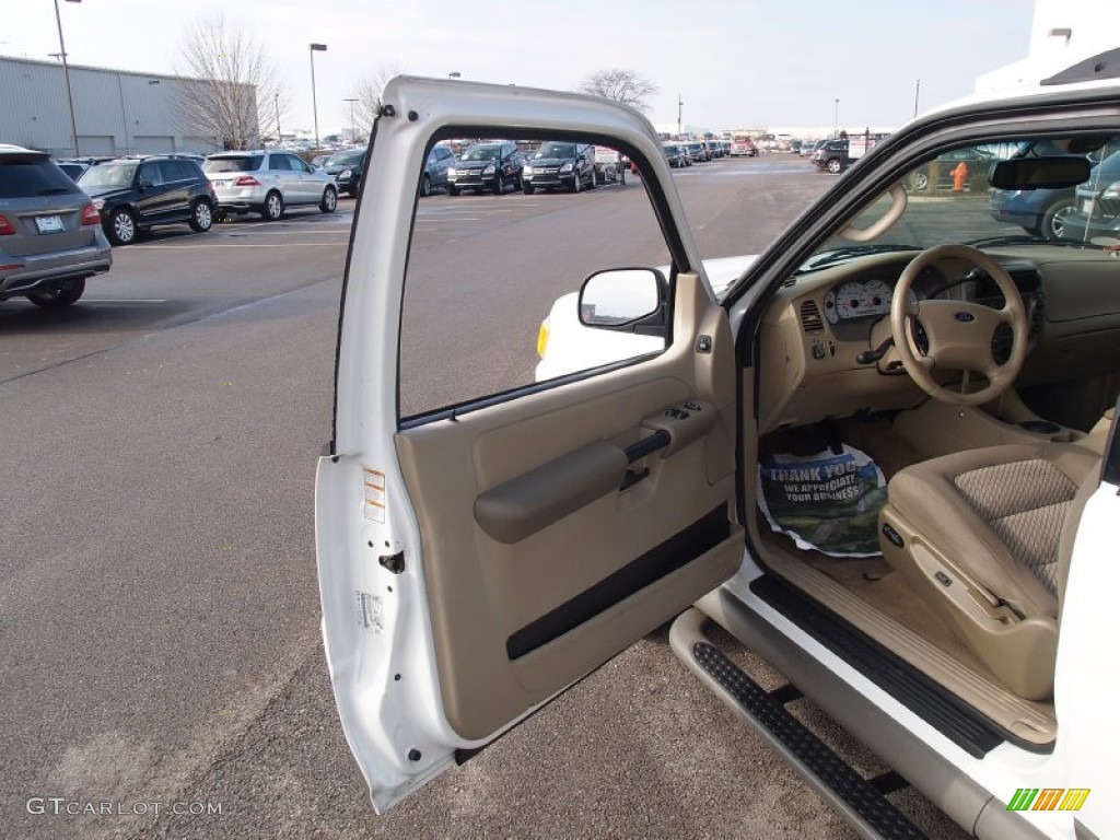 2003 Explorer Sport XLS - Oxford White / Medium Parchment Beige photo #7