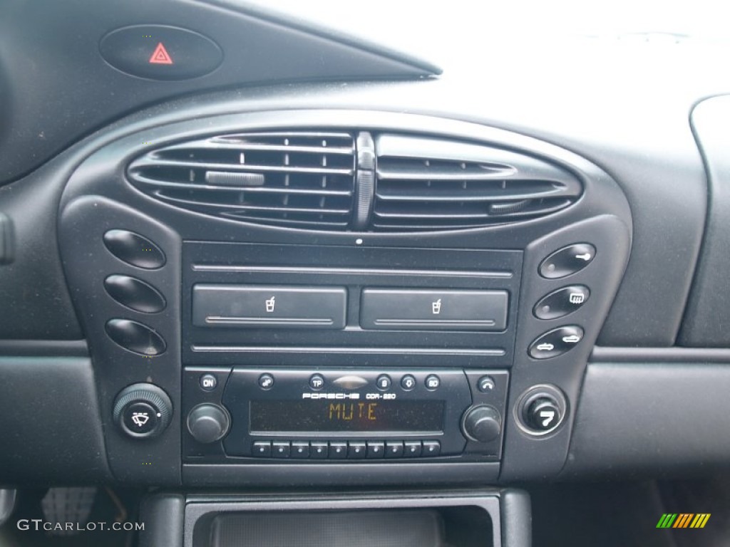 2002 Porsche Boxster S Controls Photo #60448170
