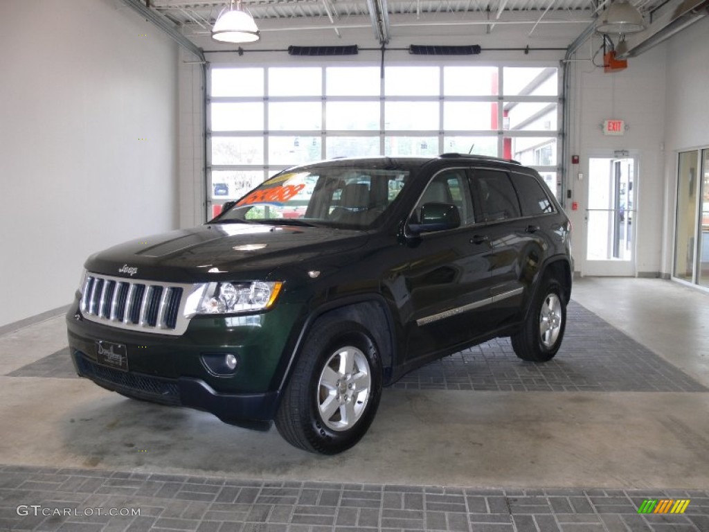 2011 Grand Cherokee Laredo - Natural Green Pearl / Dark Graystone/Medium Graystone photo #1