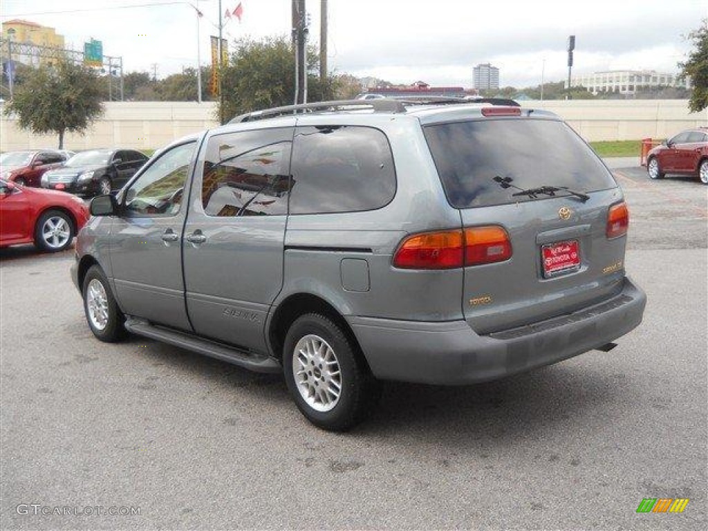2000 Sienna CE - Silver Spruce Metallic / Gray photo #5