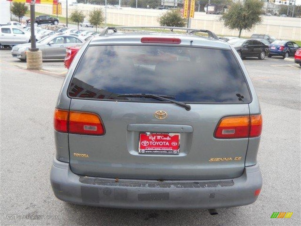 2000 Sienna CE - Silver Spruce Metallic / Gray photo #6