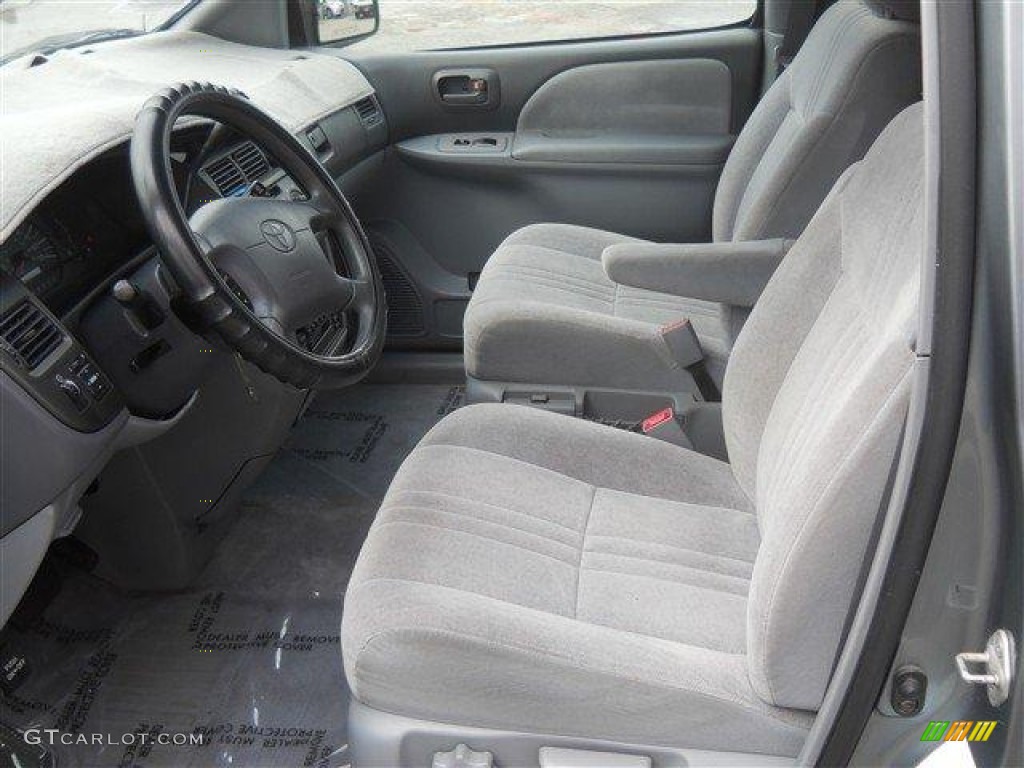 2000 Sienna CE - Silver Spruce Metallic / Gray photo #11