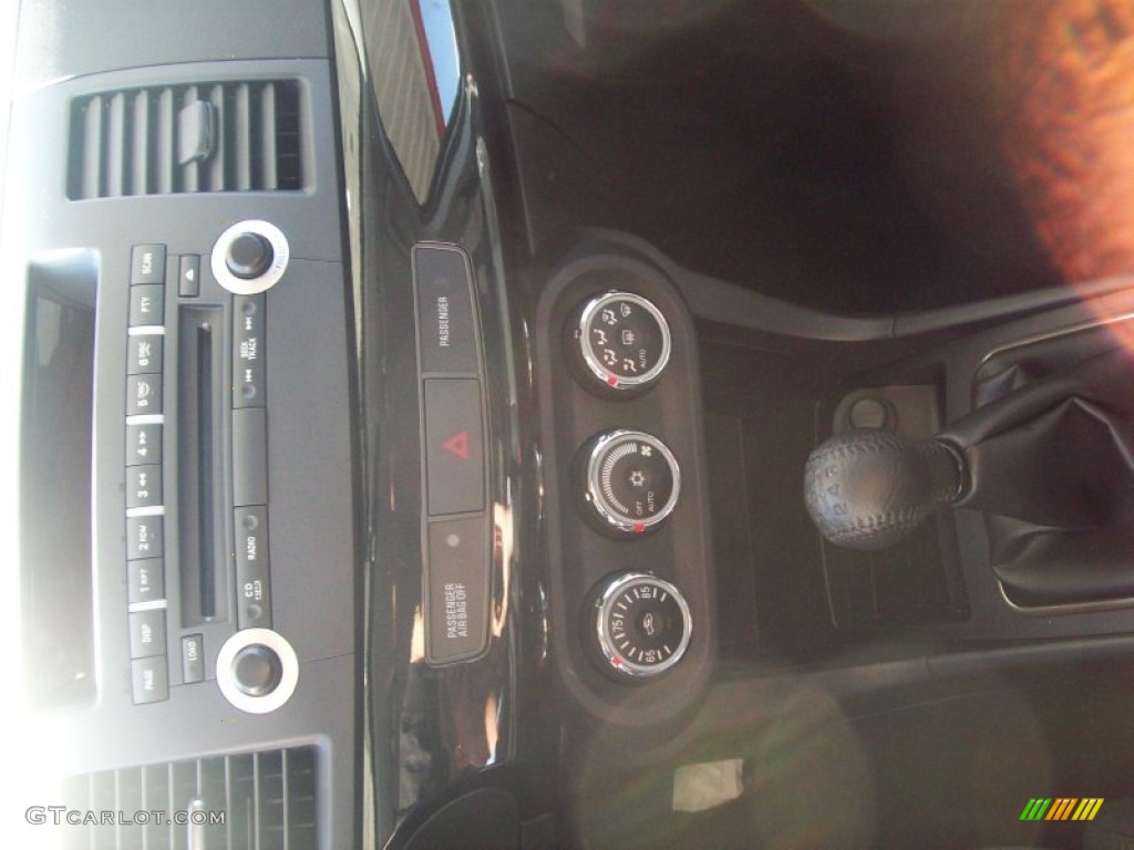 2012 Lancer Evolution GSR - Wicked White / Black Recaro photo #16