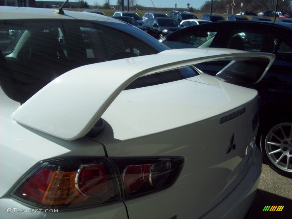 2012 Lancer Evolution GSR - Wicked White / Black Recaro photo #25