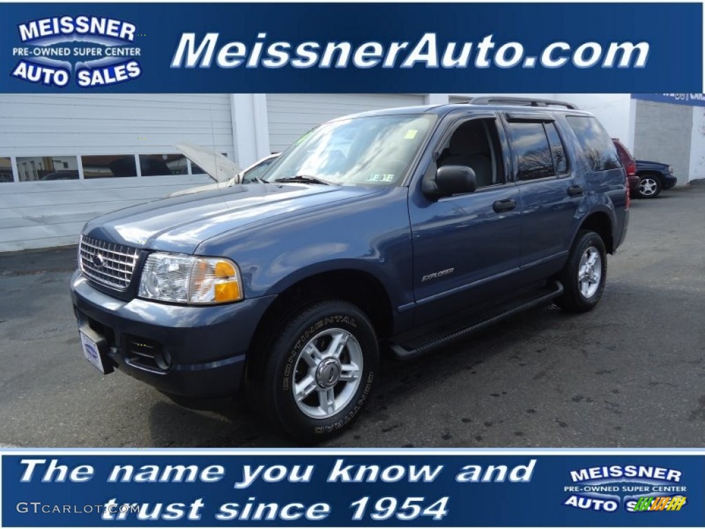 2004 Explorer XLT 4x4 - Medium Wedgewood Blue Metallic / Gray photo #1