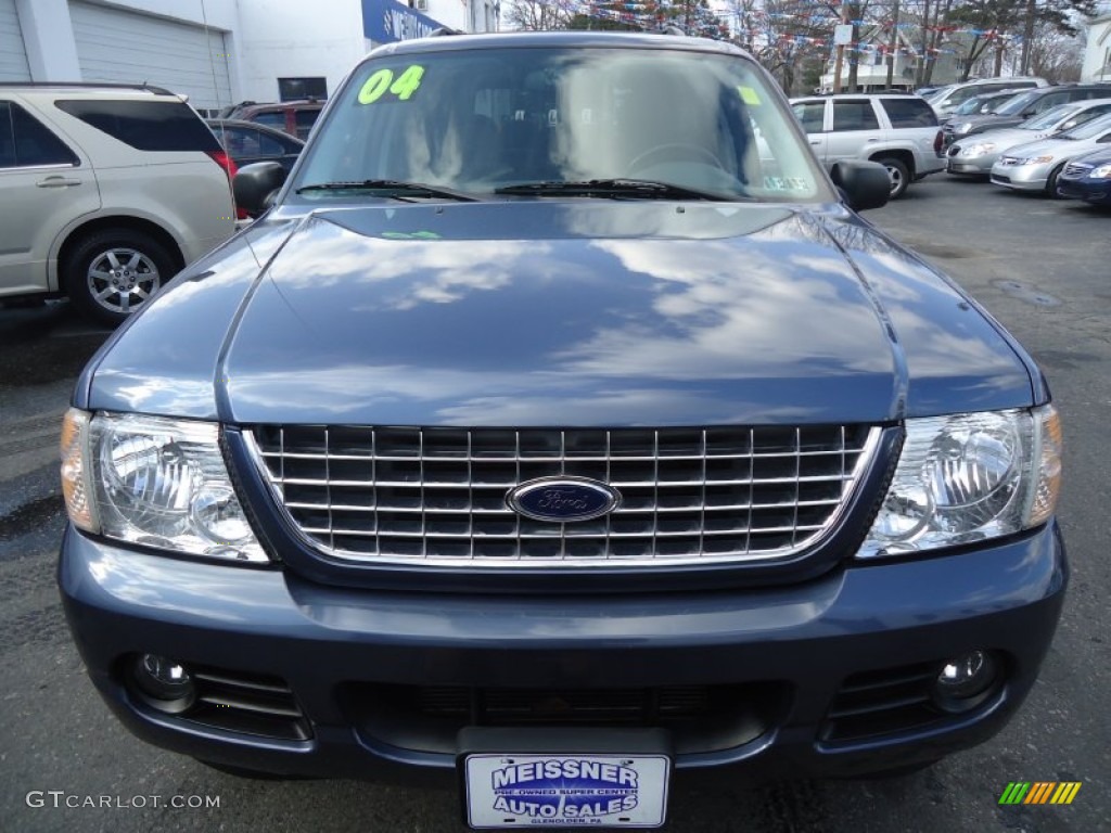 2004 Explorer XLT 4x4 - Medium Wedgewood Blue Metallic / Gray photo #2