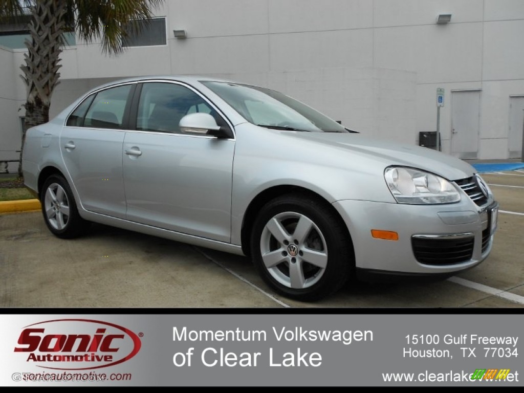 Reflex Silver Metallic Volkswagen Jetta