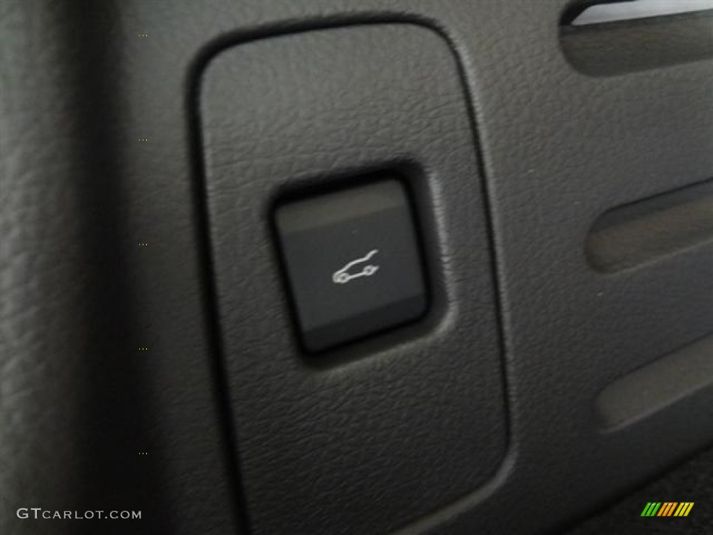 2012 Edge Limited - White Platinum Metallic Tri-Coat / Charcoal Black photo #17