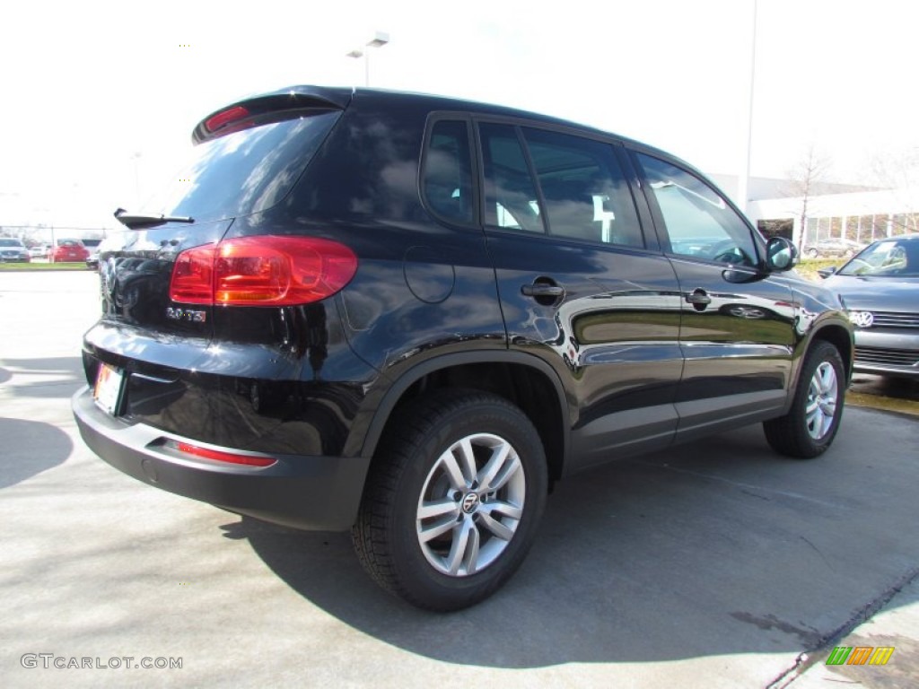 2012 Tiguan S - Deep Black Metallic / Black photo #2