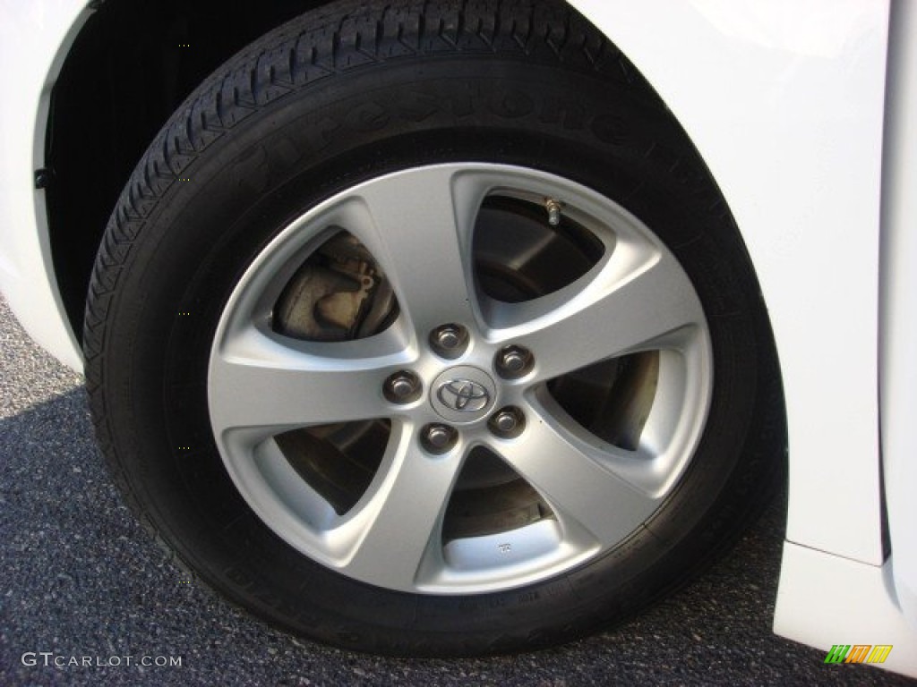 2011 Sienna LE - Super White / Bisque photo #24