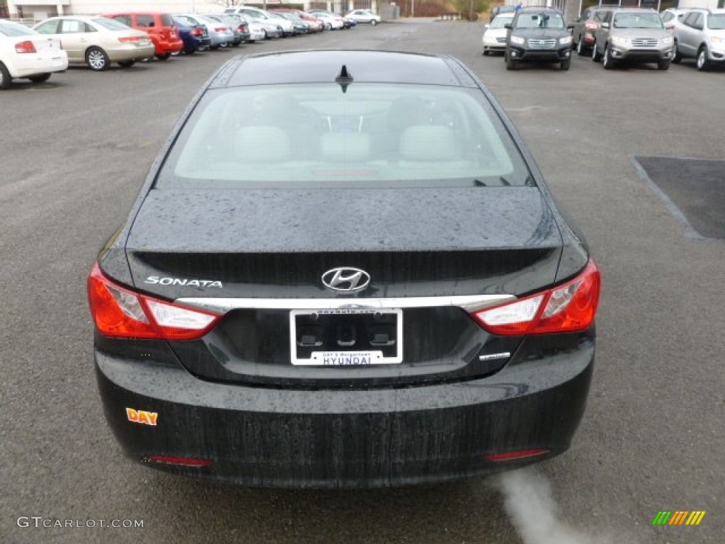 2012 Sonata Limited - Midnight Black / Gray photo #6
