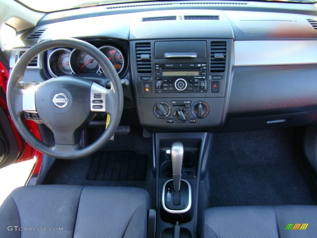 2007 Nissan Versa SL Charcoal Dashboard Photo #60475057