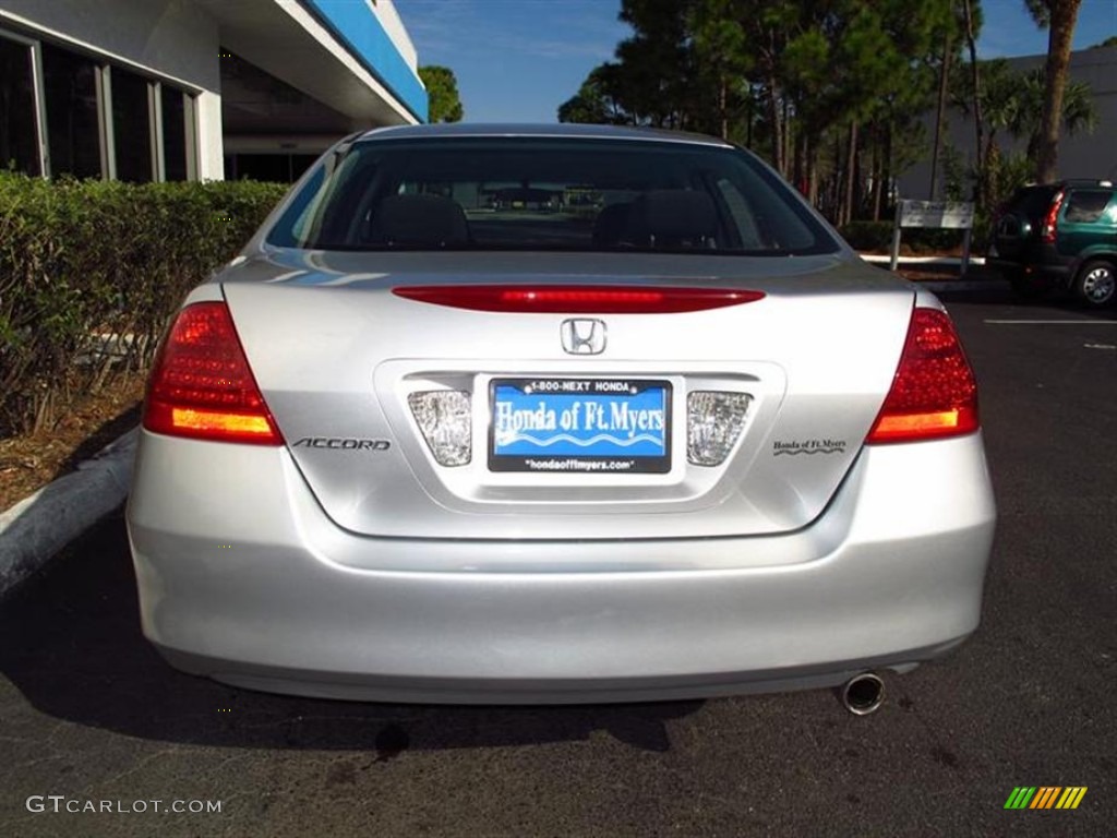 2006 Accord Value Package Sedan - Alabaster Silver Metallic / Black photo #4