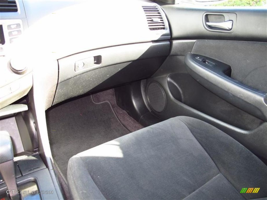 2006 Accord Value Package Sedan - Alabaster Silver Metallic / Black photo #13