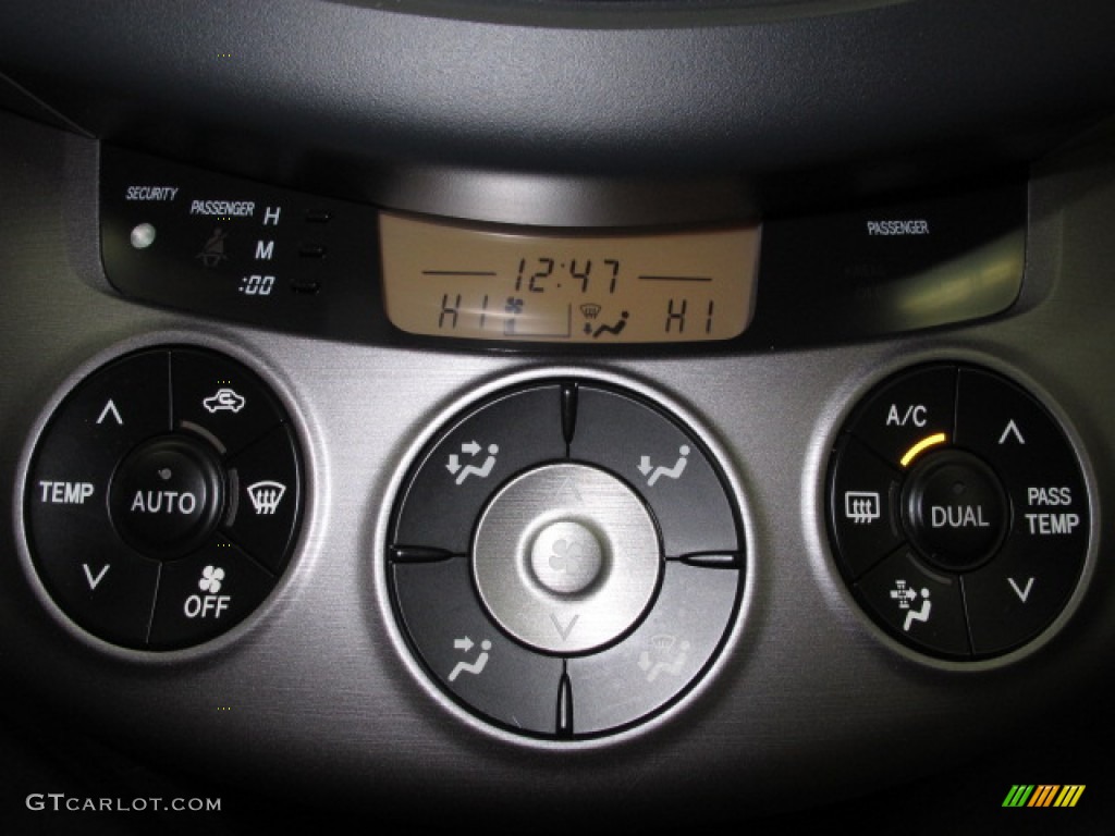 2007 RAV4 Limited 4WD - Classic Silver Metallic / Ash Gray photo #32