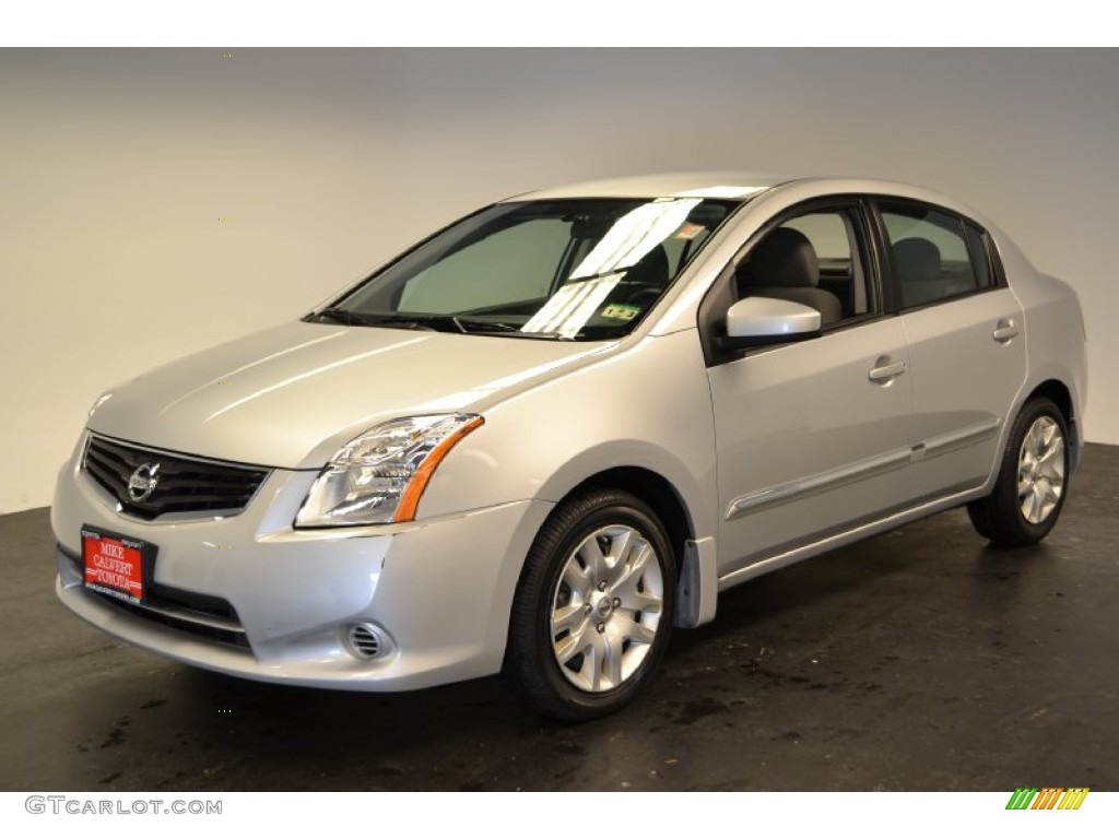 2010 Sentra 2.0 - Brilliant Silver Metallic / Charcoal photo #1