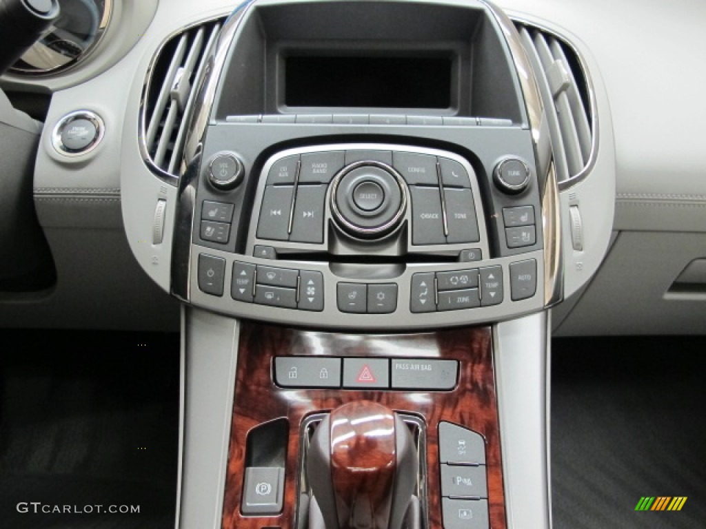 2010 Buick LaCrosse CXL AWD Controls Photo #60479456